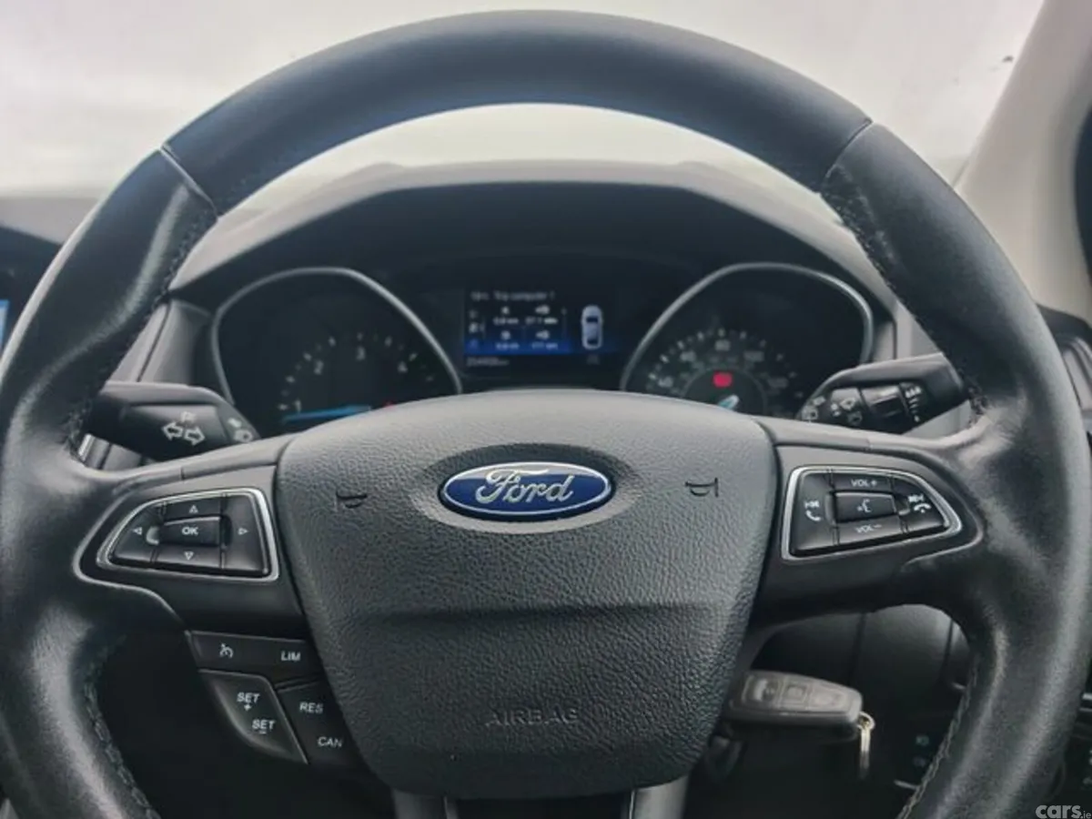 Ford Focus Hatchback, Diesel, 2017, Black
