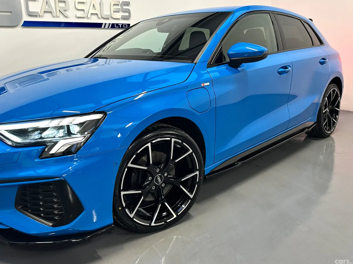 Audi A3 Hatchback, Petrol Hybrid, 2023, Blue