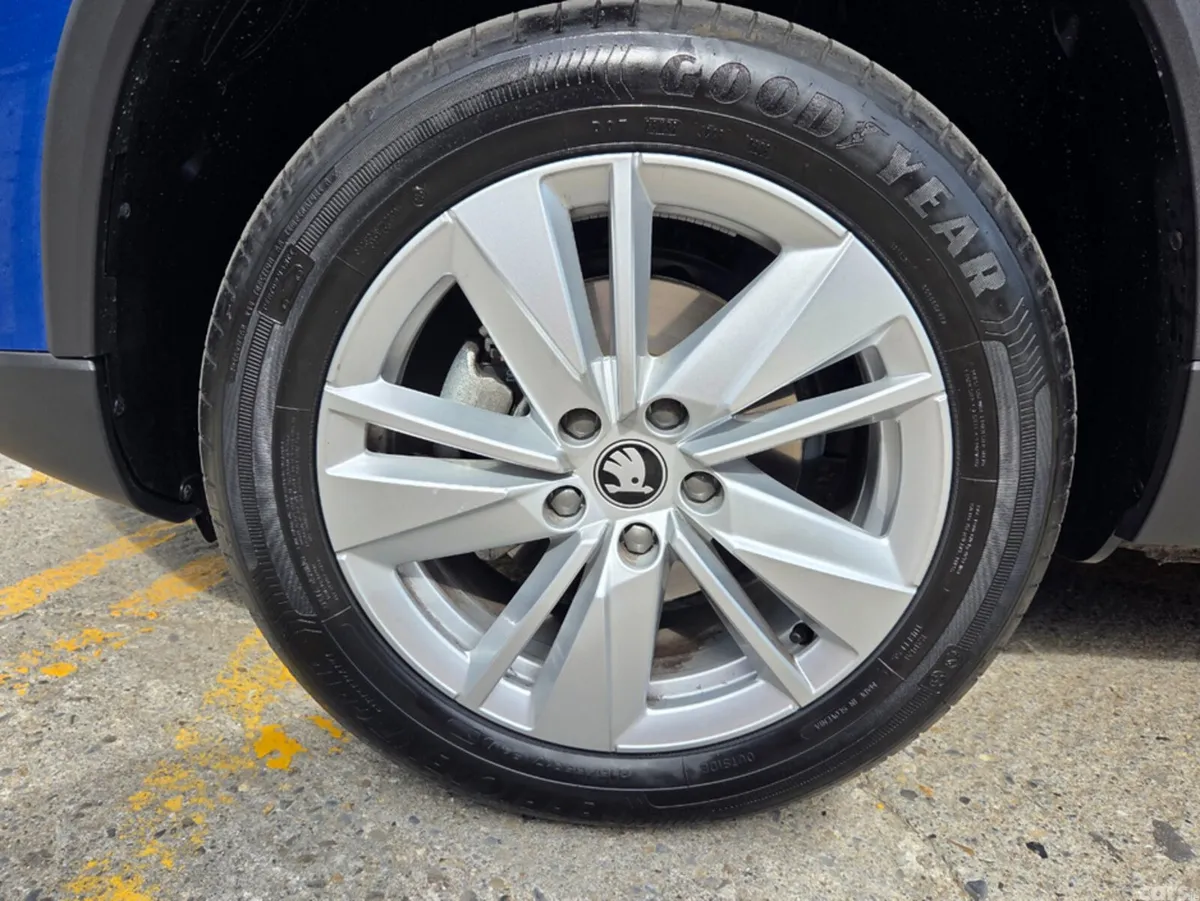 Skoda Karoq SUV, Petrol, 2026, Blue