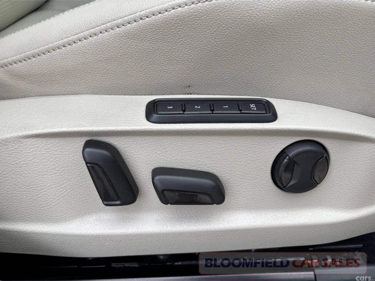 Volkswagen Golf Hatchback, Diesel, 2019, Grey