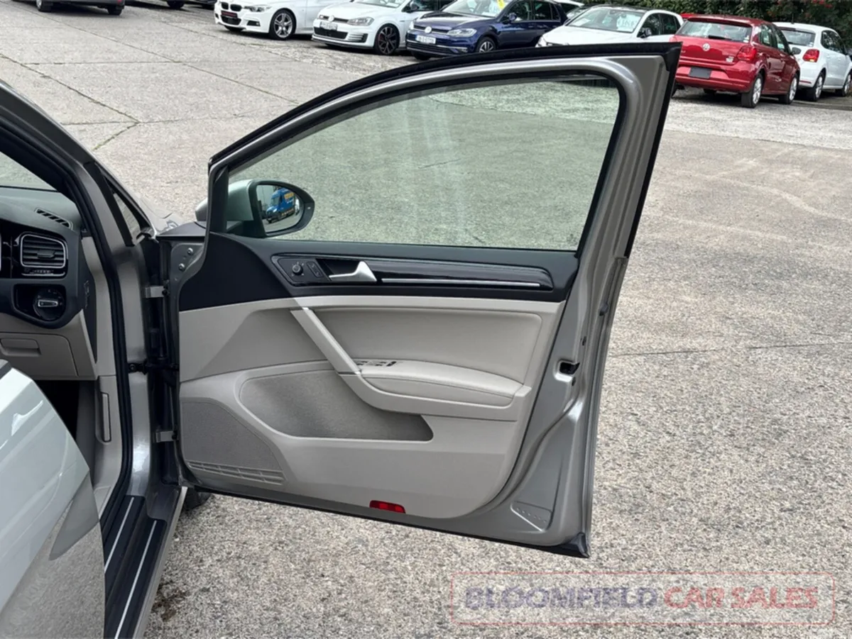 Volkswagen Golf Hatchback, Diesel, 2019, Grey