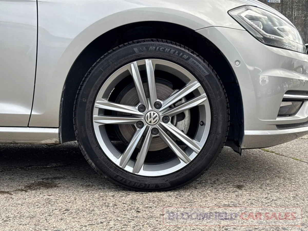 Volkswagen Golf Hatchback, Diesel, 2019, Grey