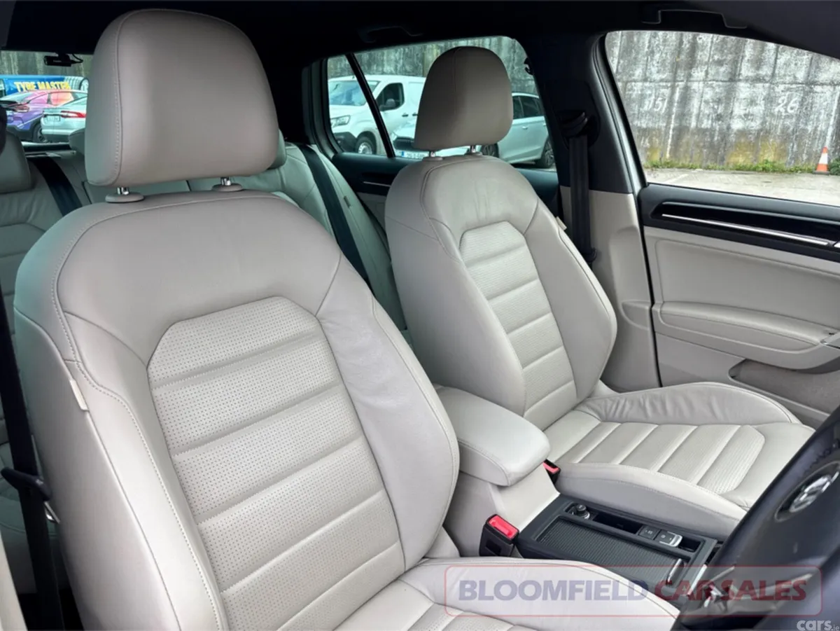Volkswagen Golf Hatchback, Diesel, 2019, Grey