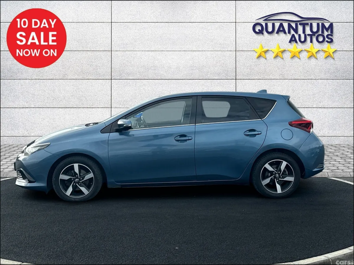 Toyota Auris Hatchback, Diesel, 2016, Blue