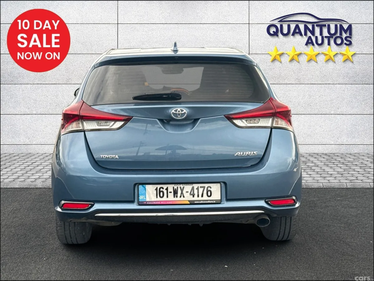 Toyota Auris Hatchback, Diesel, 2016, Blue
