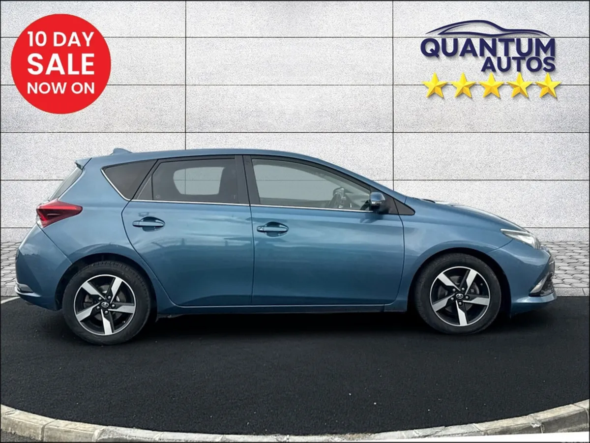 Toyota Auris Hatchback, Diesel, 2016, Blue
