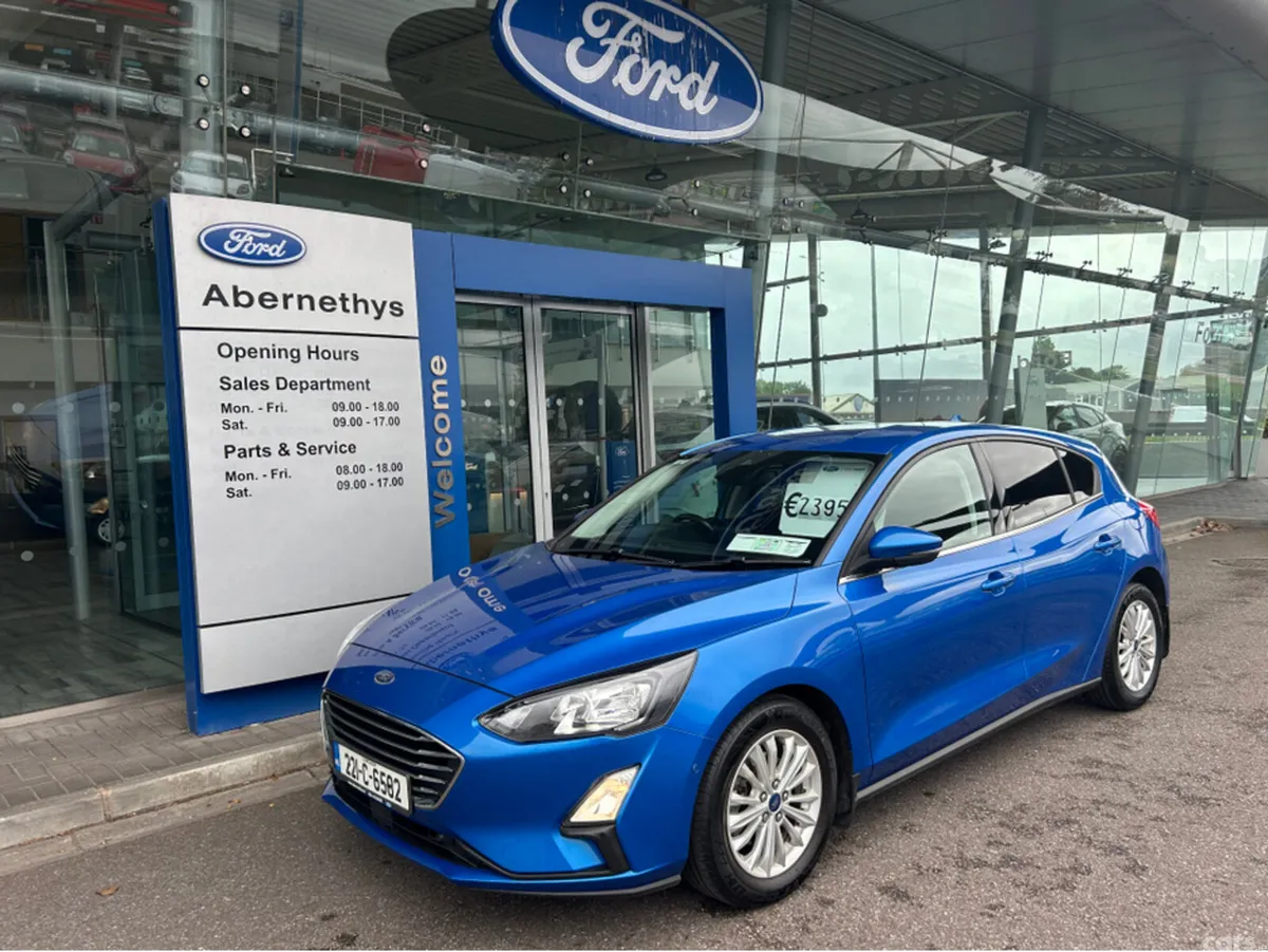 Ford Focus Hatchback, Petrol, 2022, Blue