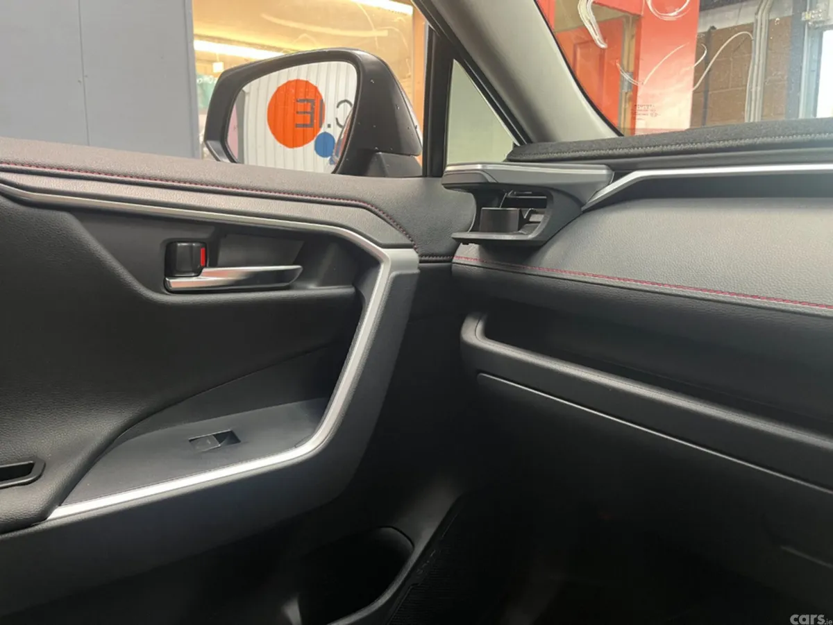 Toyota RAV4 SUV, Petrol Hybrid, 2025, Black