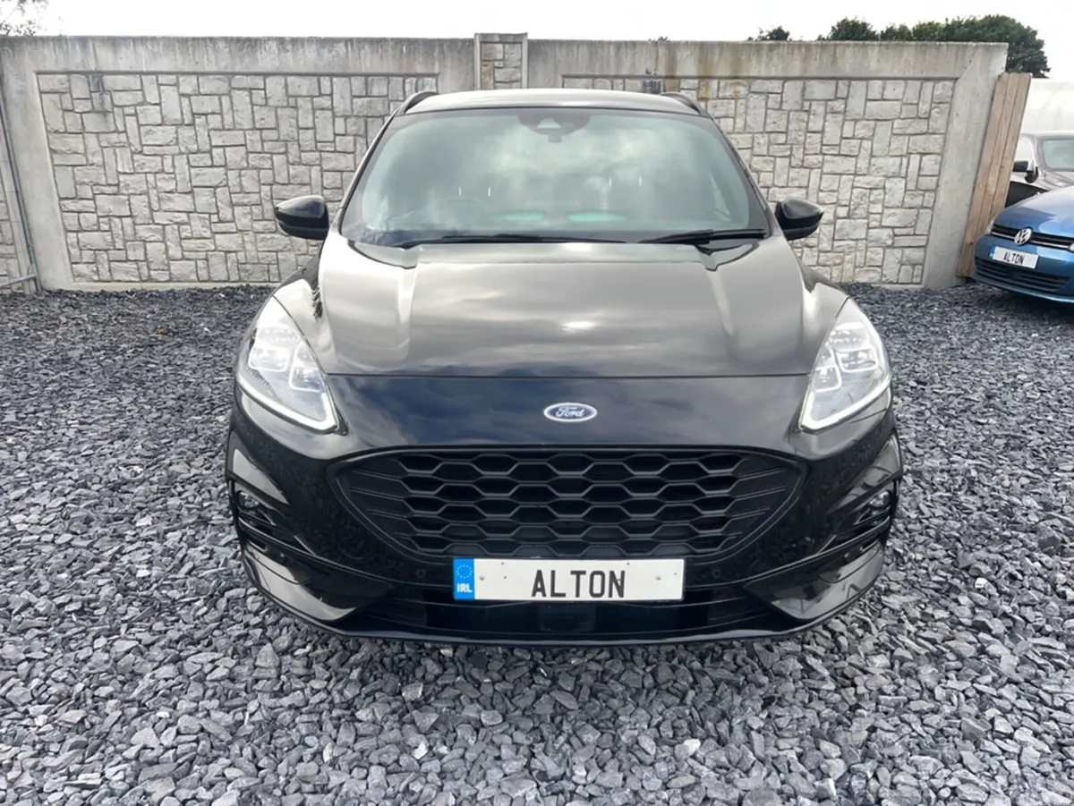 Ford Kuga SUV, Petrol Plug-in Hybrid, 2023, Black