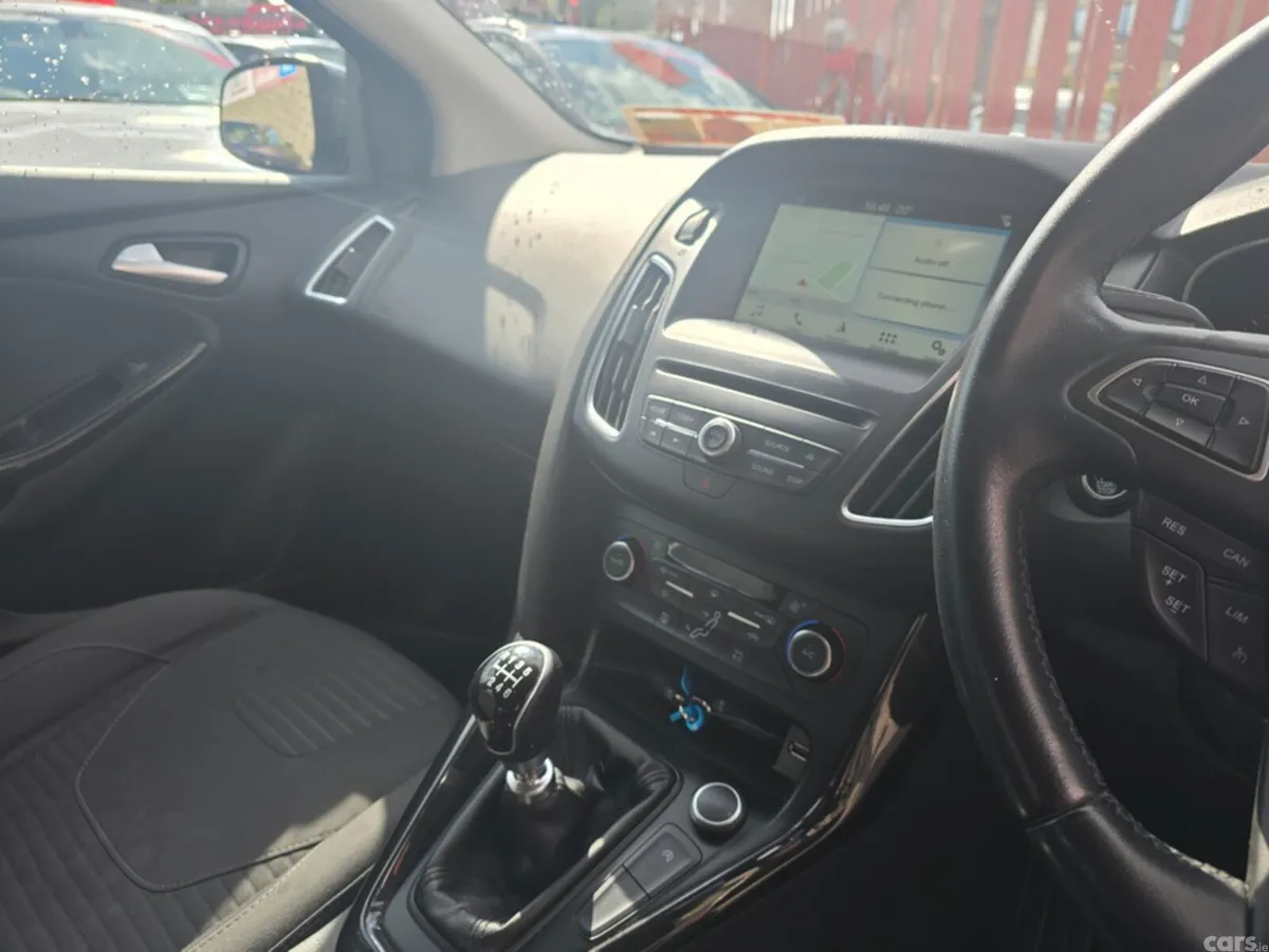 Ford Focus Hatchback, Petrol, 2018, Grey