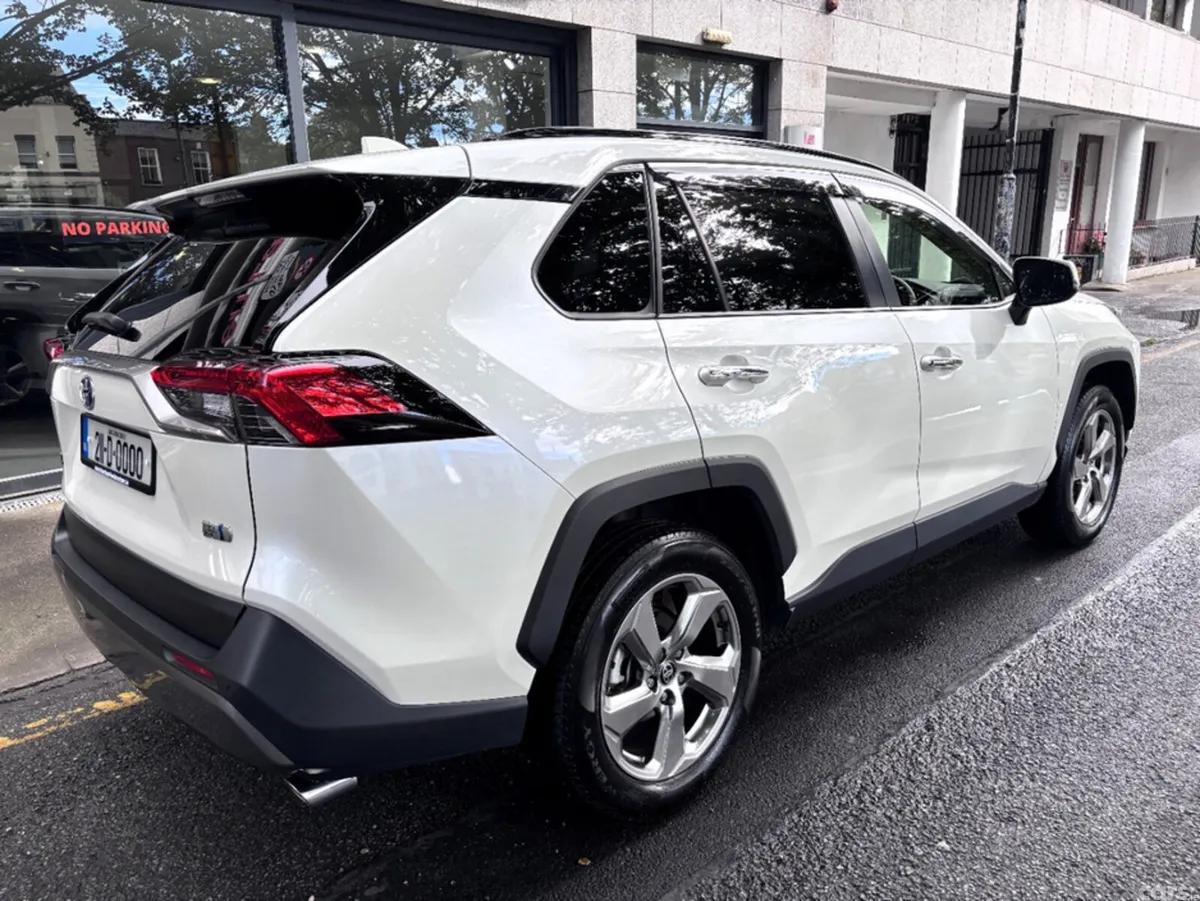Toyota RAV4 SUV, Petrol Hybrid, 2021, White