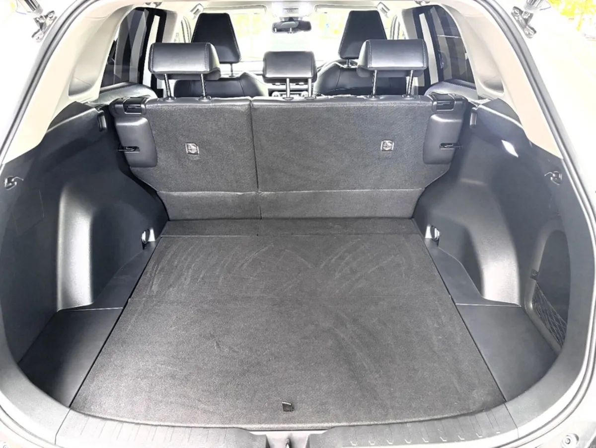 Toyota RAV4 SUV, Petrol Hybrid, 2021, White