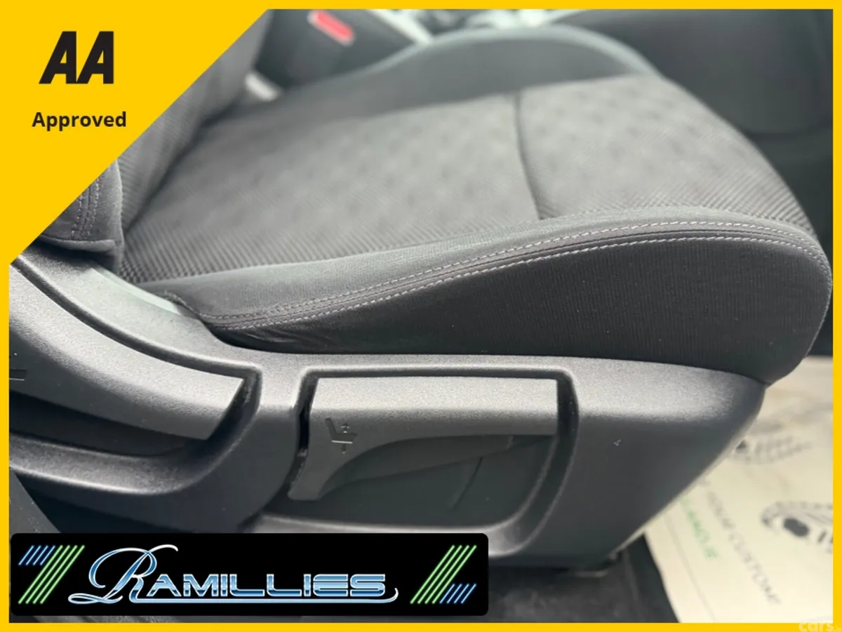 Nissan Qashqai MPV, Diesel, 2015, Black