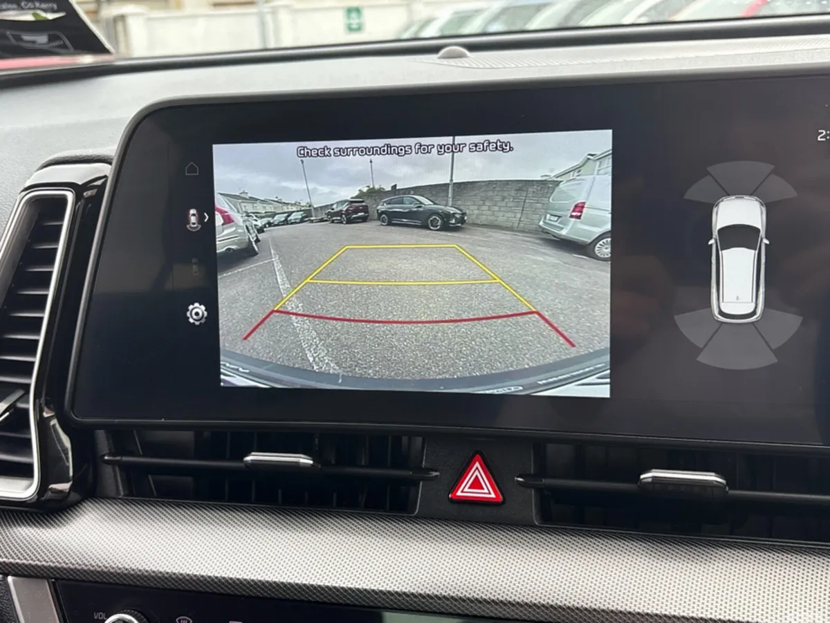 Kia Sportage MPV, Diesel, 2024, Grey