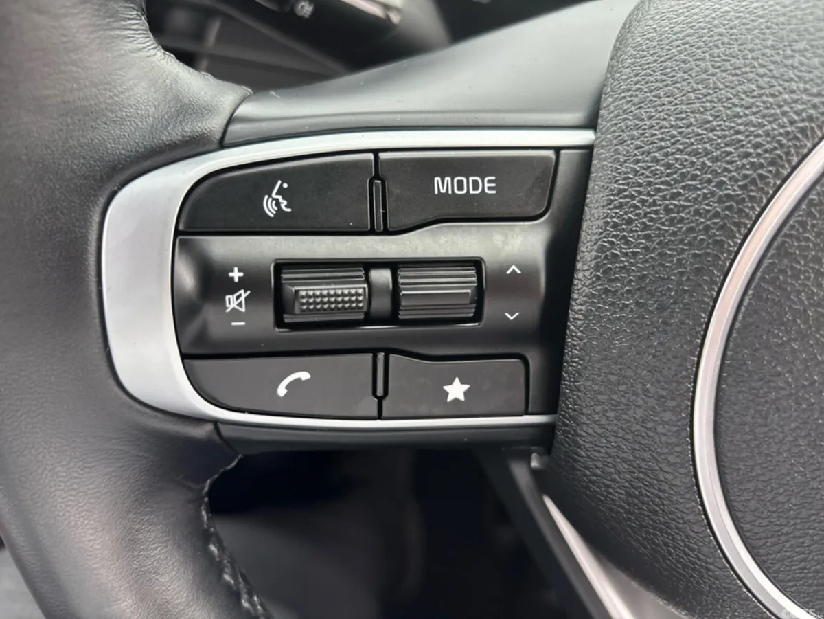 Kia Sportage MPV, Diesel, 2024, Grey