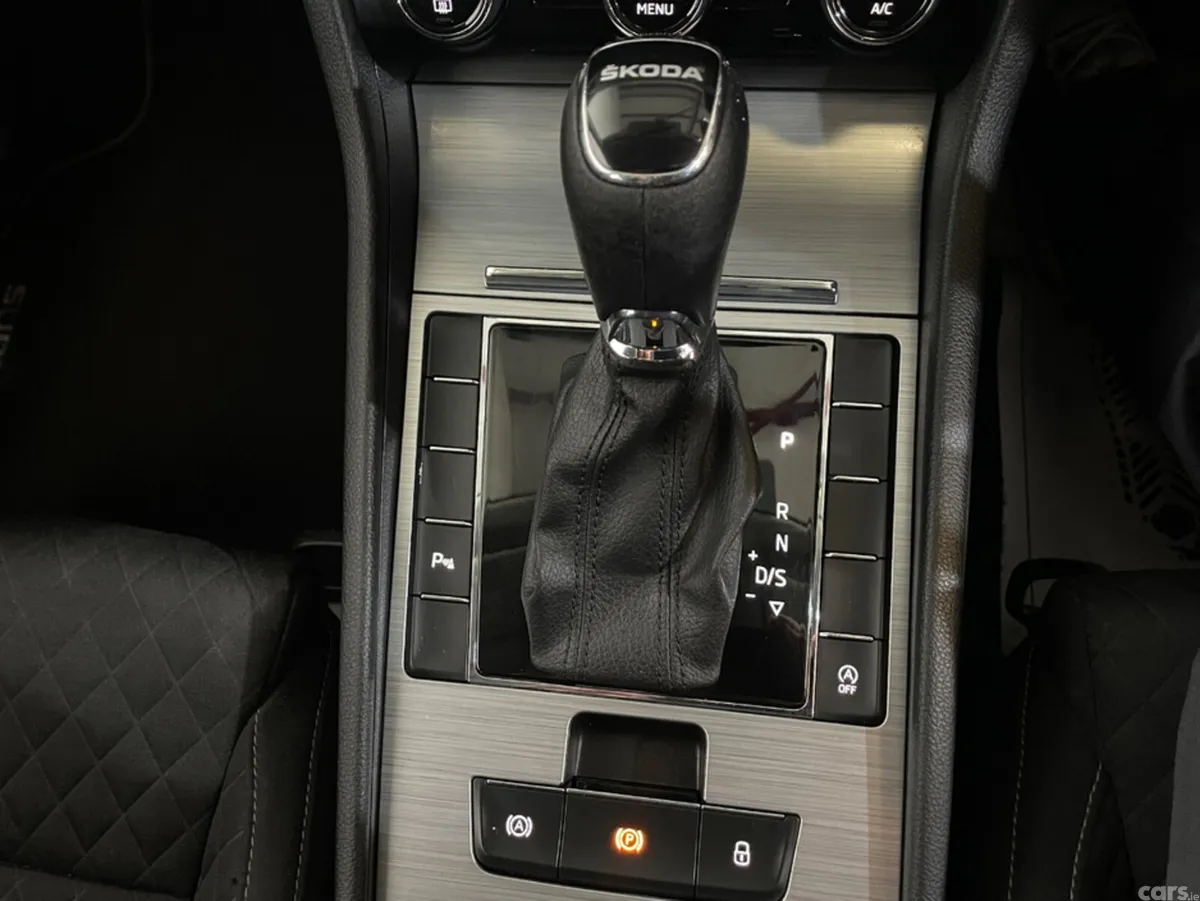 Skoda Superb Estate, Diesel, 2023, Black