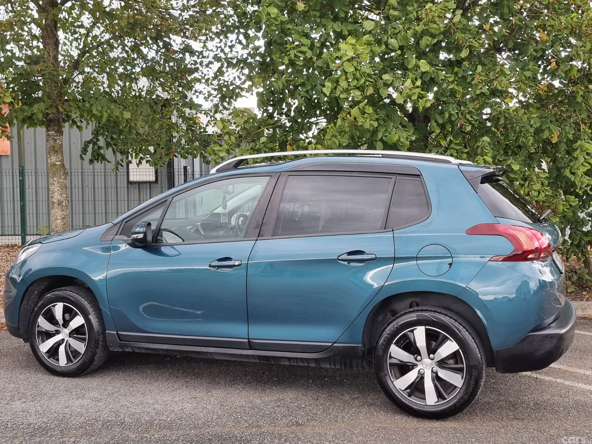 Peugeot 2008 Estate, Petrol, 2019, Green