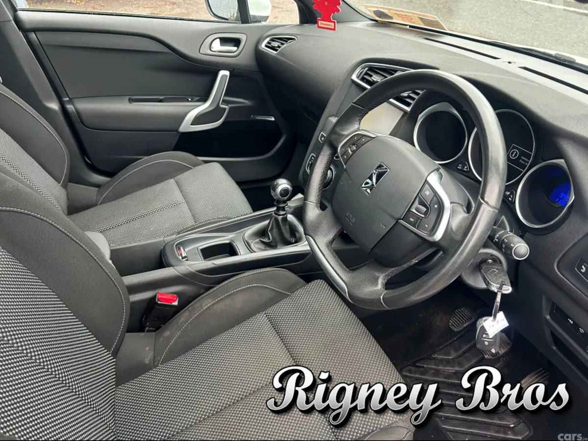 Citroen DS 4 Hatchback, Diesel, 2019, White