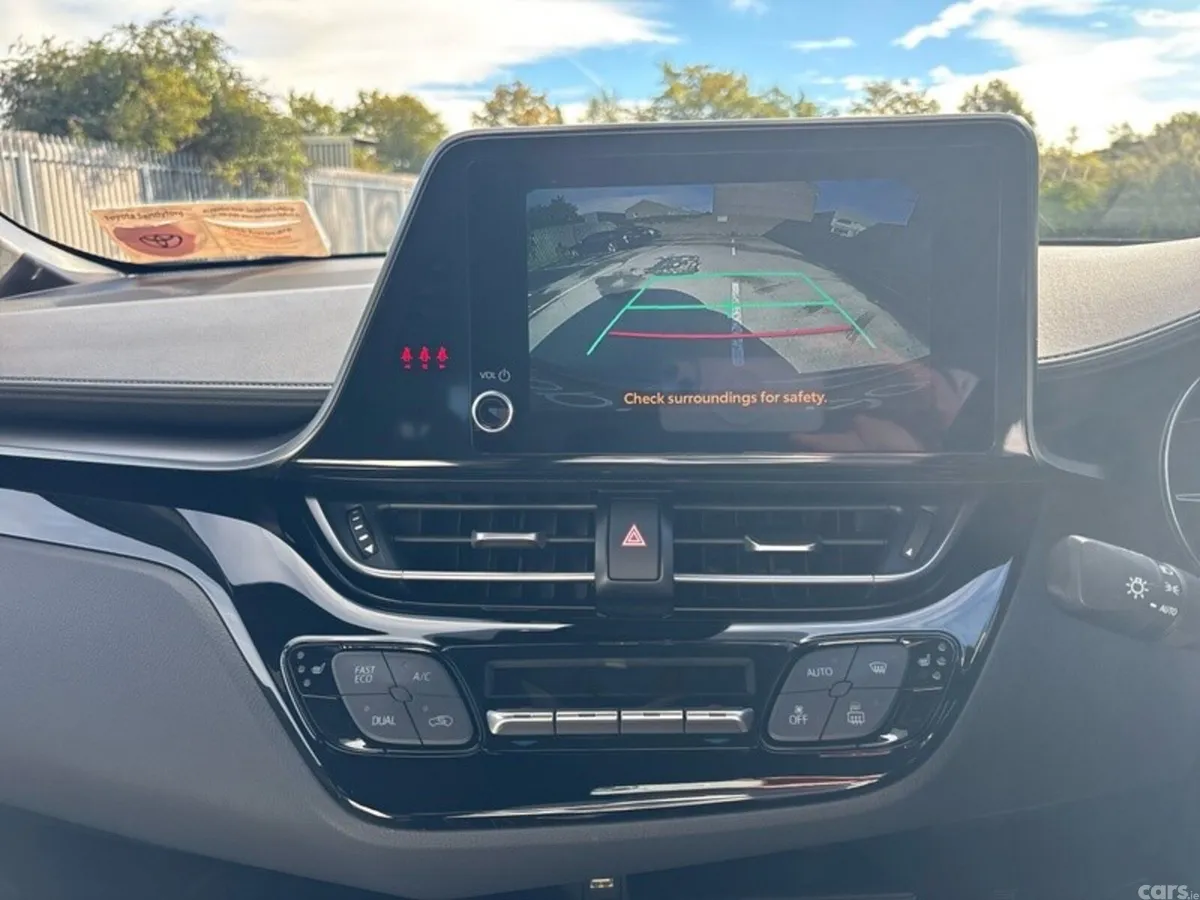 Toyota C-HR SUV, Petrol Hybrid, 2023, Grey