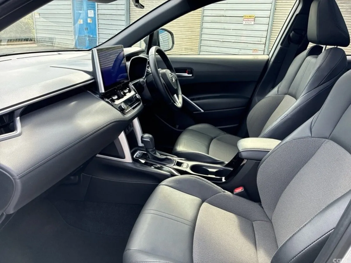 Toyota Corolla Cross SUV, Petrol Hybrid, 2023, Grey