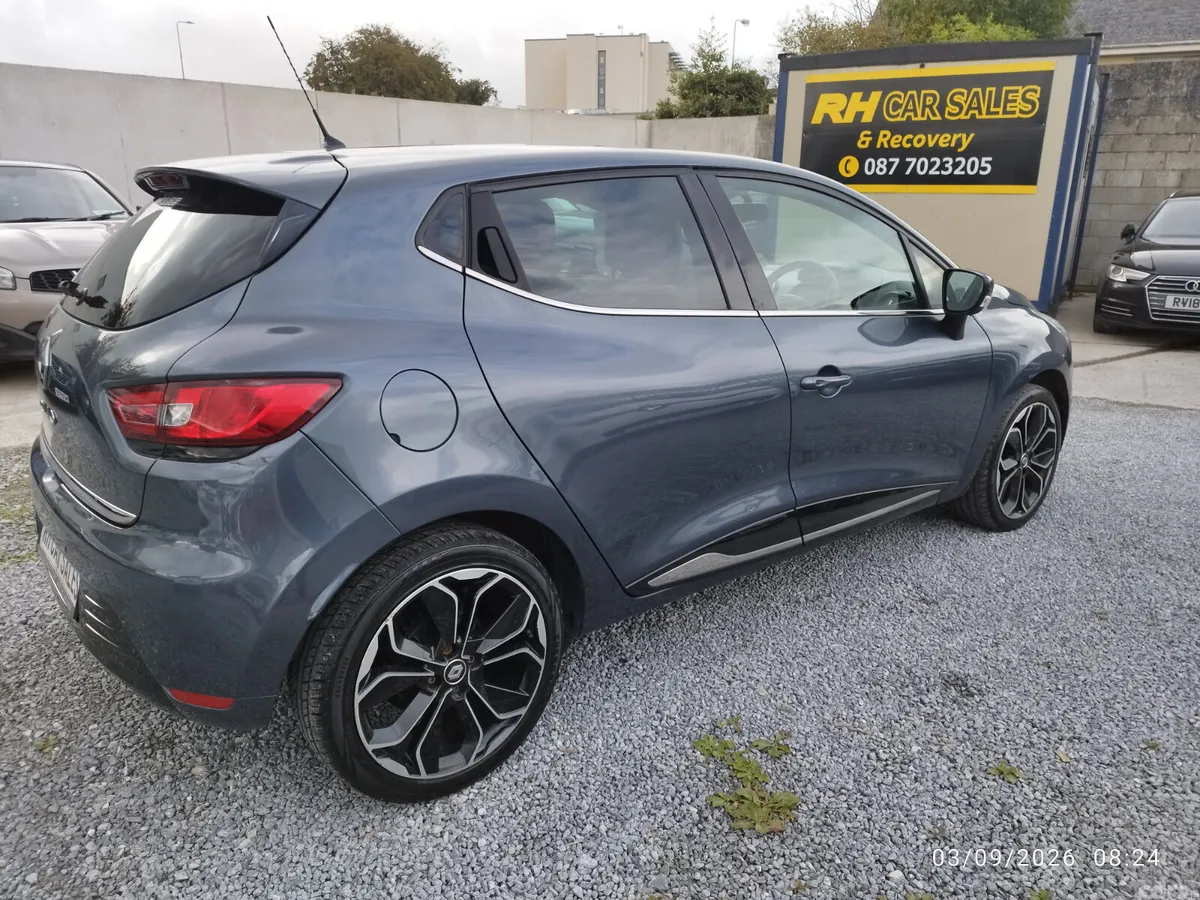 Renault Clio Hatchback, Petrol, 2019, Grey