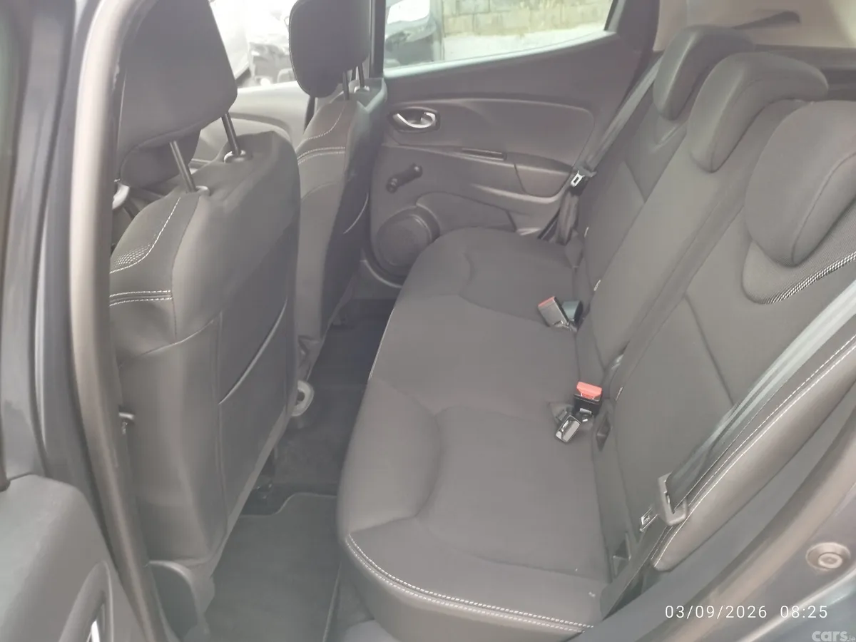 Renault Clio Hatchback, Petrol, 2019, Grey