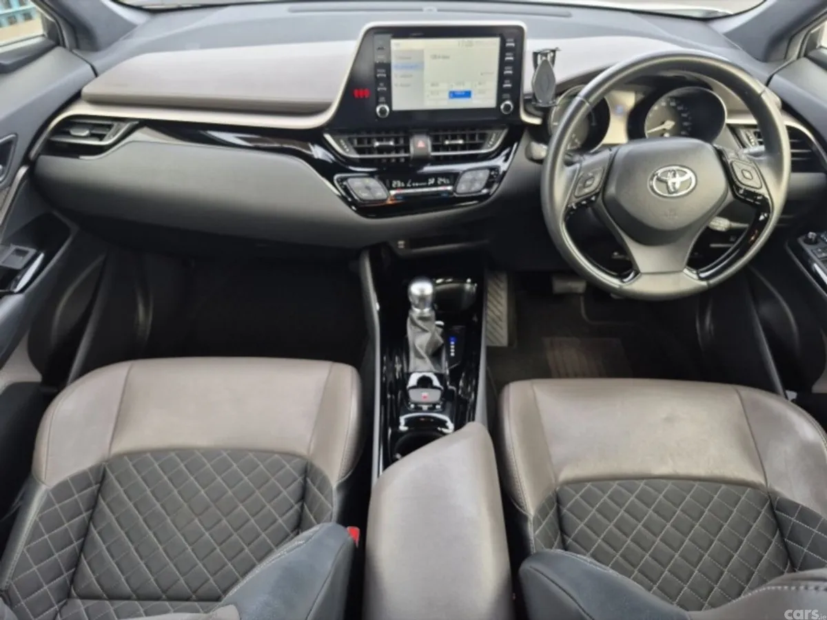 Toyota C-HR Hatchback, Petrol Hybrid, 2020, White