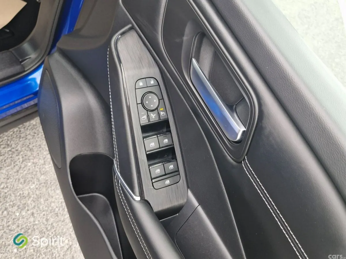 Nissan Qashqai MPV, Petrol Hybrid, 2023, Blue