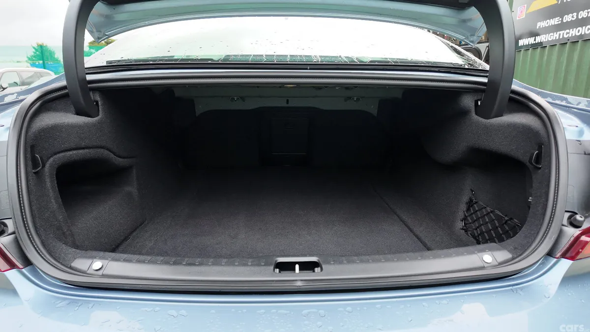 Volvo S90 Saloon, Diesel, 2020, Blue