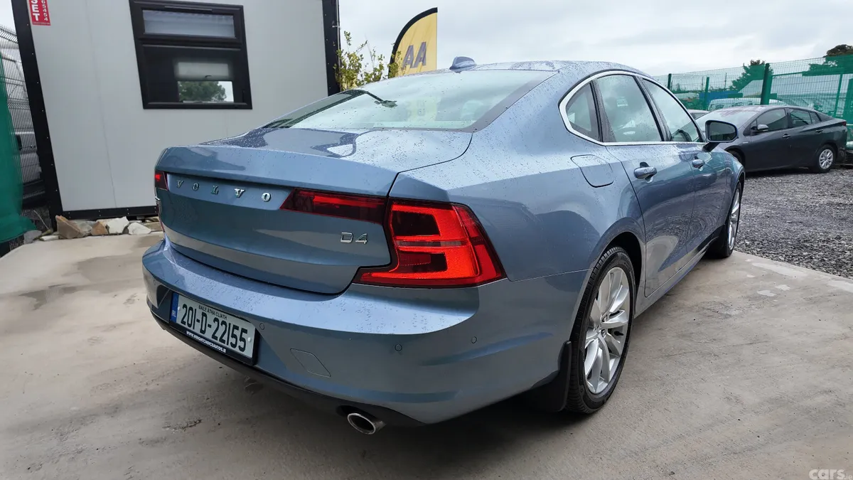 Volvo S90 Saloon, Diesel, 2020, Blue