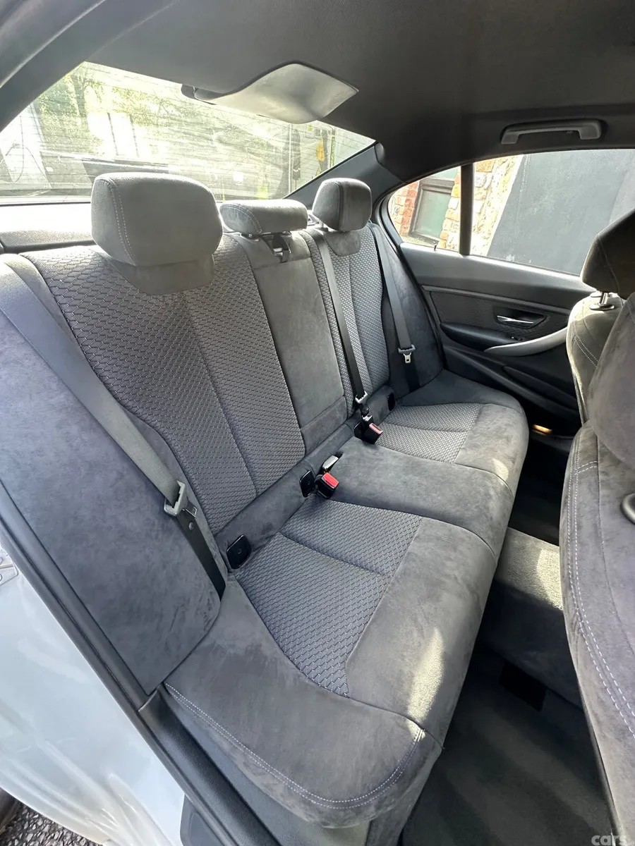 BMW 3-Series Saloon, Diesel, 2013, White