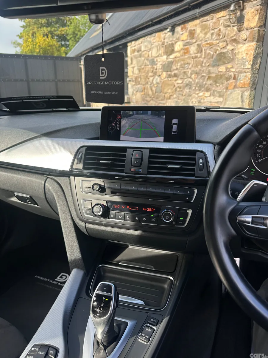 BMW 3-Series Saloon, Diesel, 2013, White