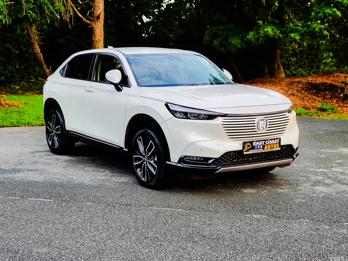 Honda Vezel SUV, Petrol Hybrid, 2021, White