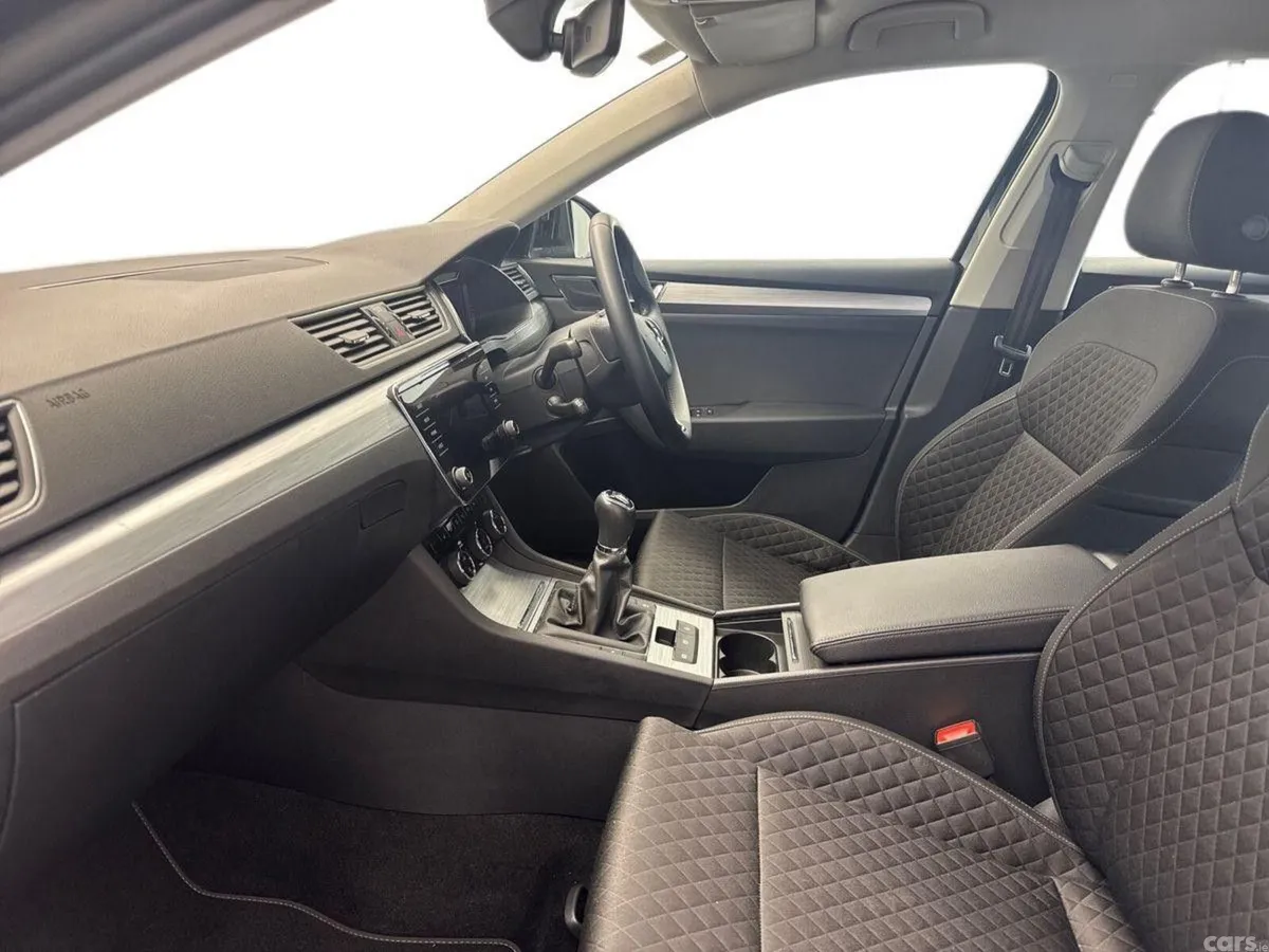 Skoda Superb Saloon, Diesel, 2023, Black