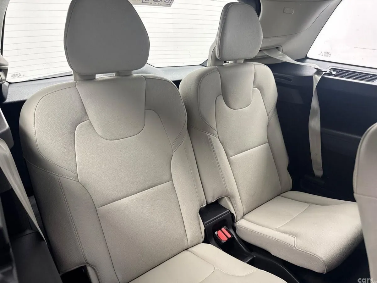 Volvo XC90 SUV, Petrol Plug-in Hybrid, 2024, Black