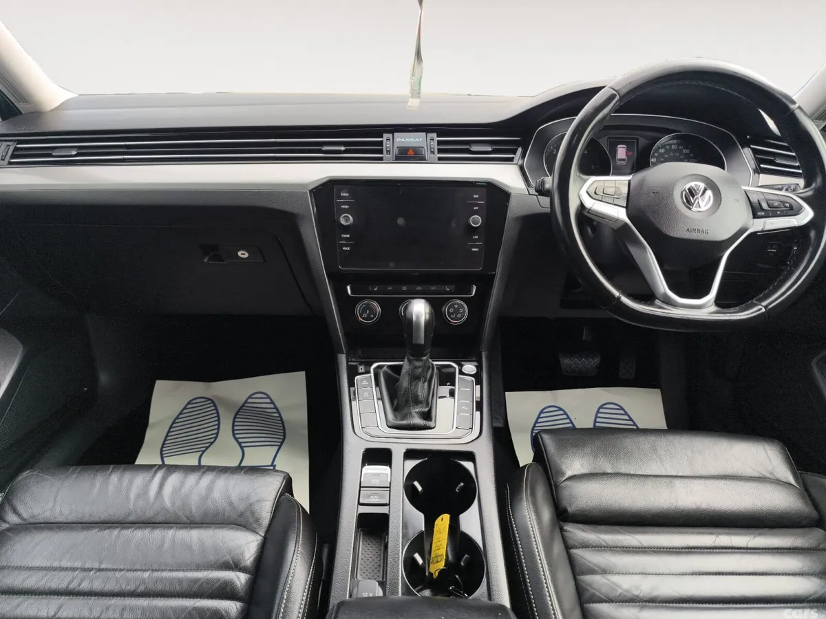 Volkswagen Passat Saloon, Diesel, 2020, Grey