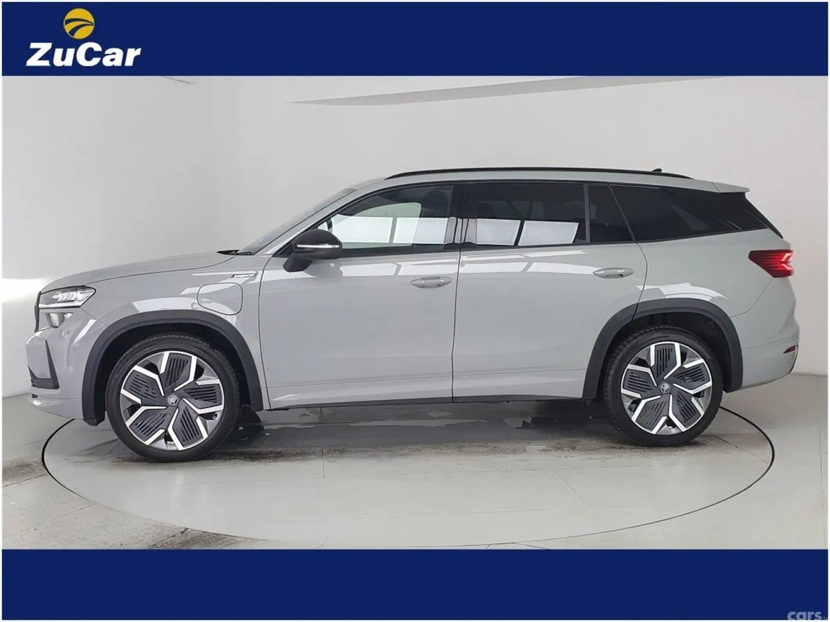 Skoda Kodiaq SUV, Petrol Plug-in Hybrid, 2026, Grey