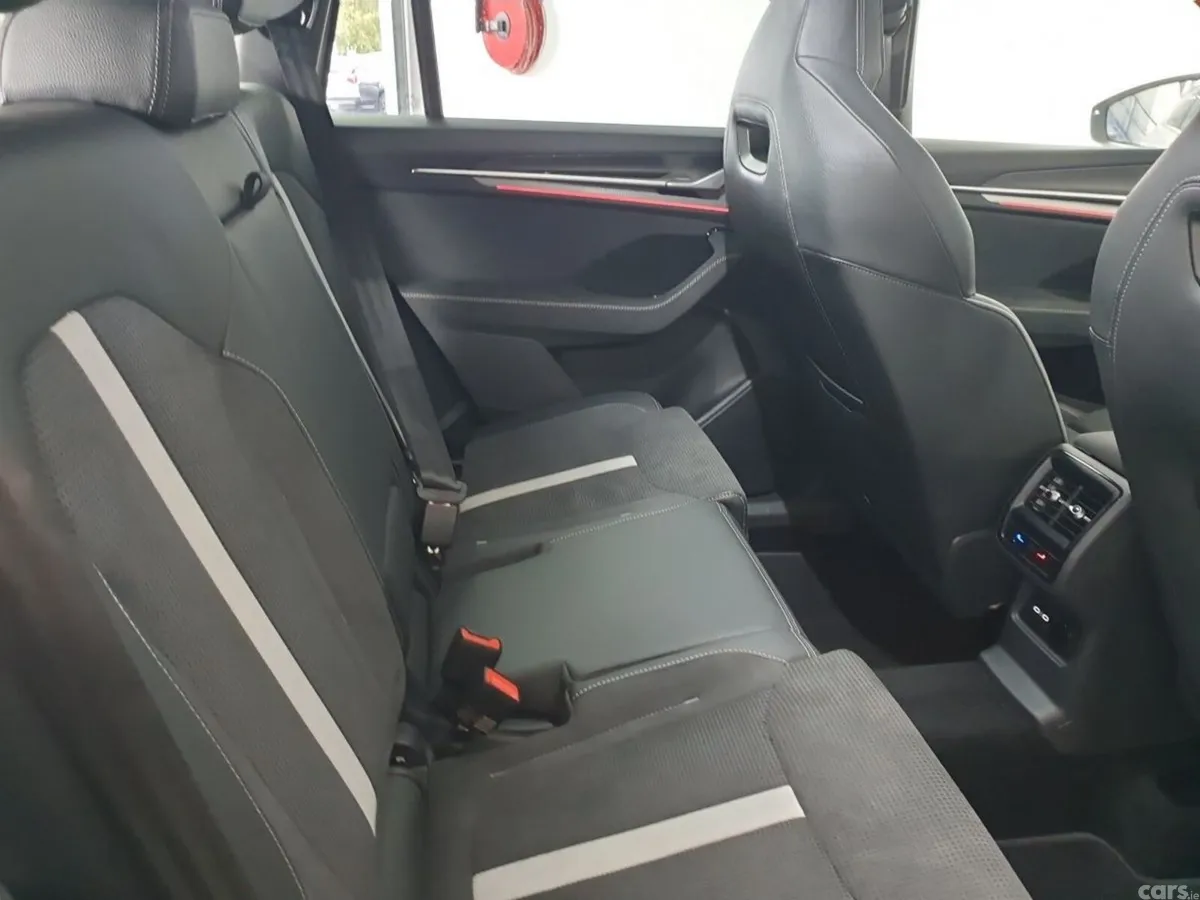 Skoda Kodiaq SUV, Petrol Plug-in Hybrid, 2026, Grey