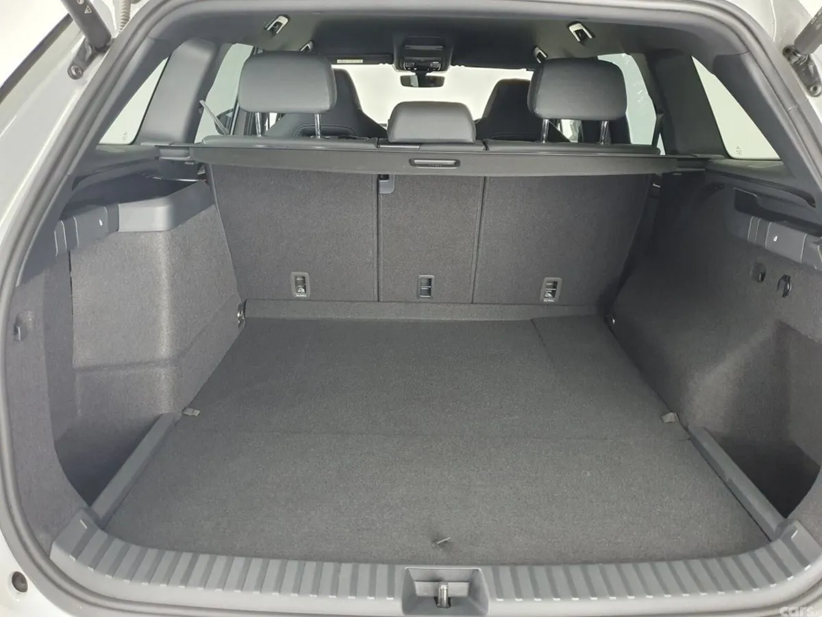 Skoda Kodiaq SUV, Petrol Plug-in Hybrid, 2026, Grey