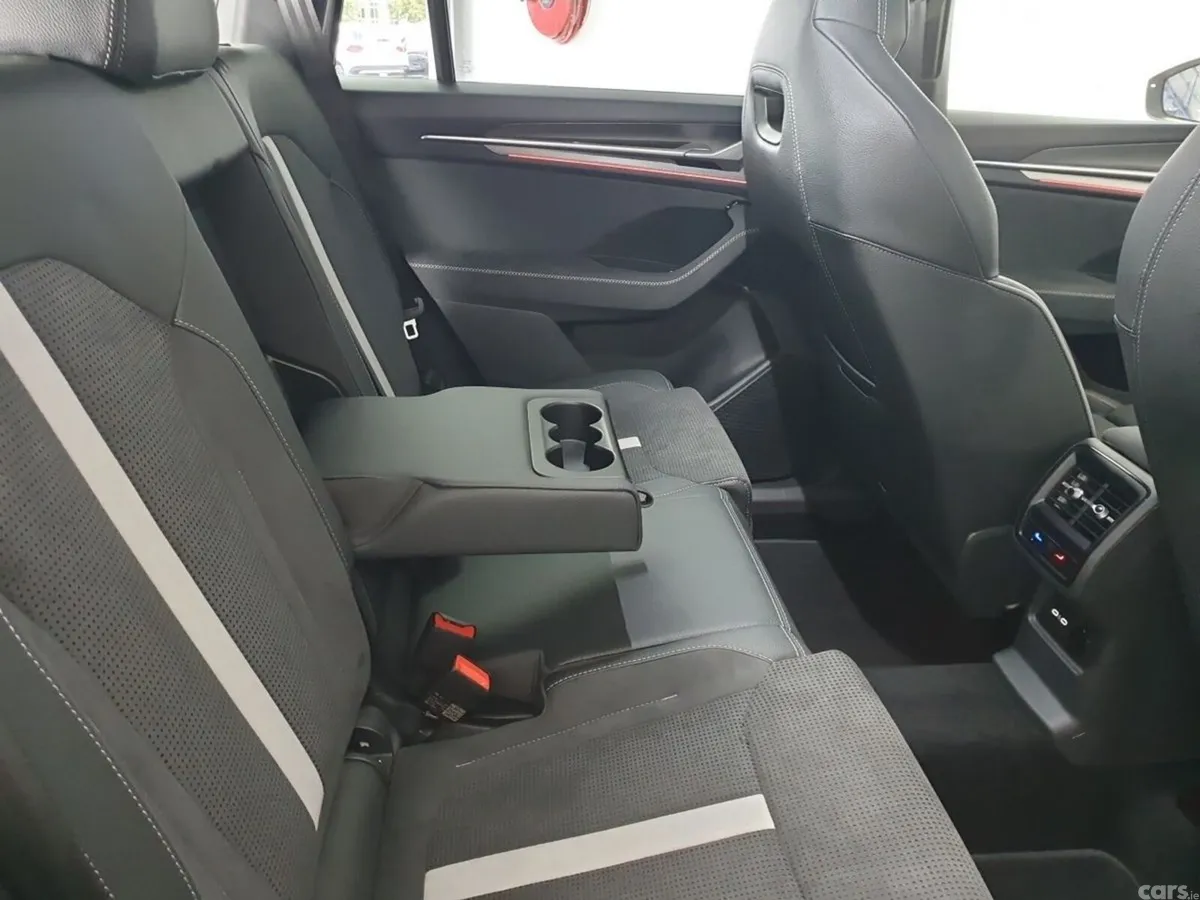 Skoda Kodiaq SUV, Petrol Plug-in Hybrid, 2026, Grey