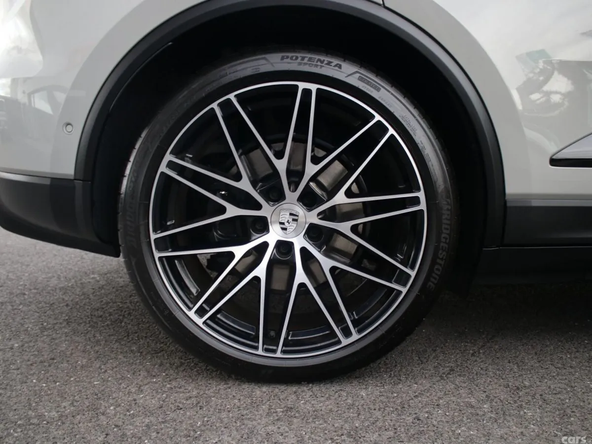 Porsche Macan SUV, Electric, 2026, Grey