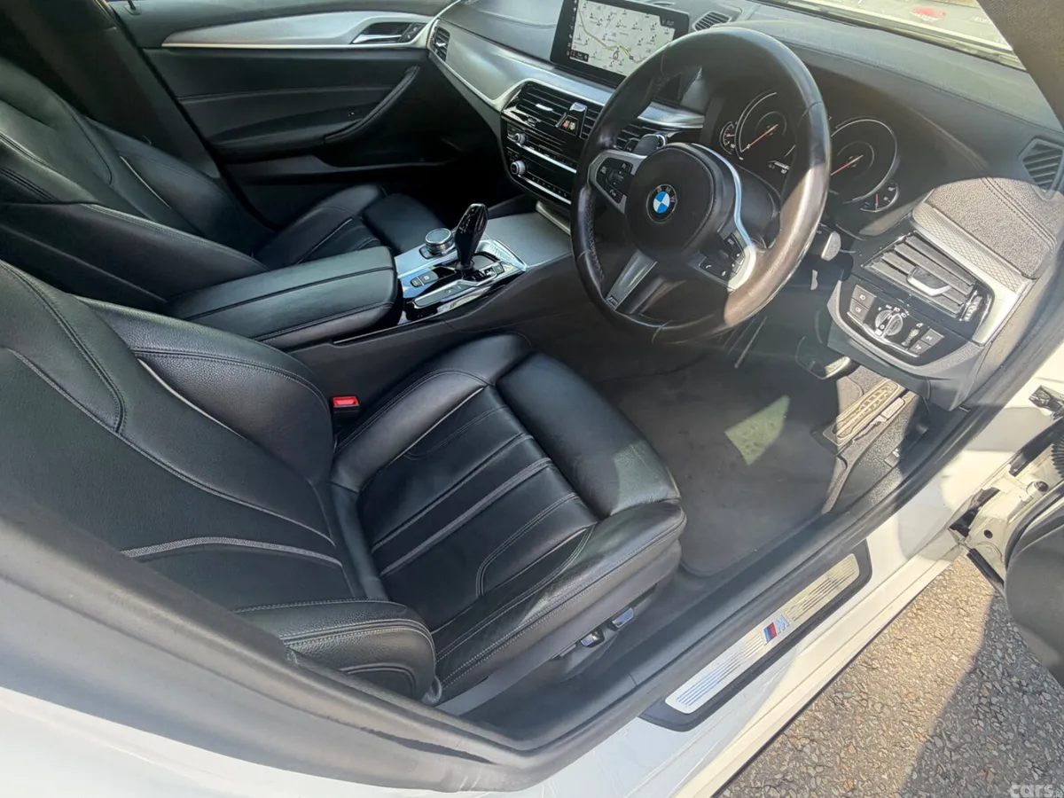 BMW 5-Series Saloon, Petrol Plug-in Hybrid, 2018, White