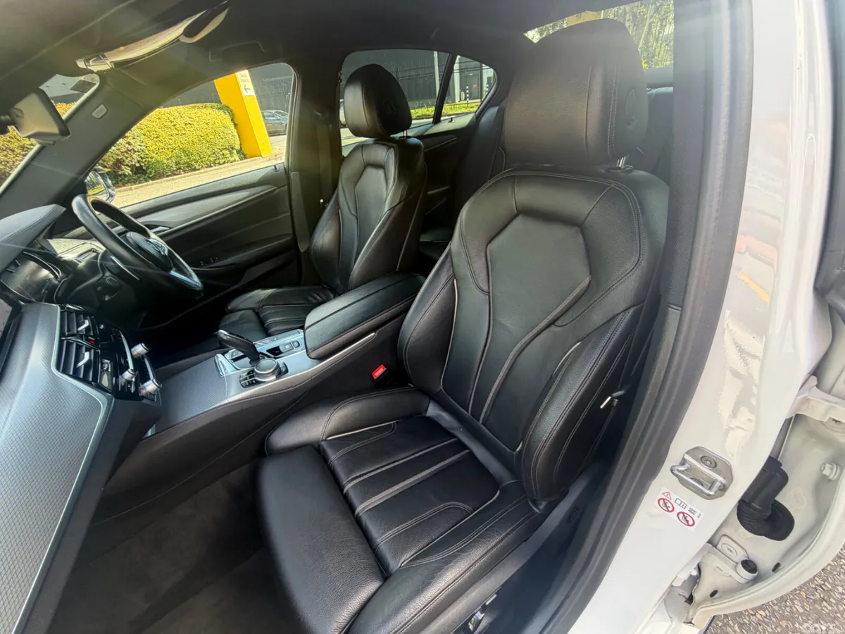 BMW 5-Series Saloon, Petrol Plug-in Hybrid, 2018, White