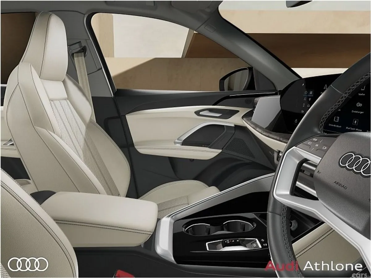 Audi Q5 SUV, Diesel Hybrid, 2027, Blue