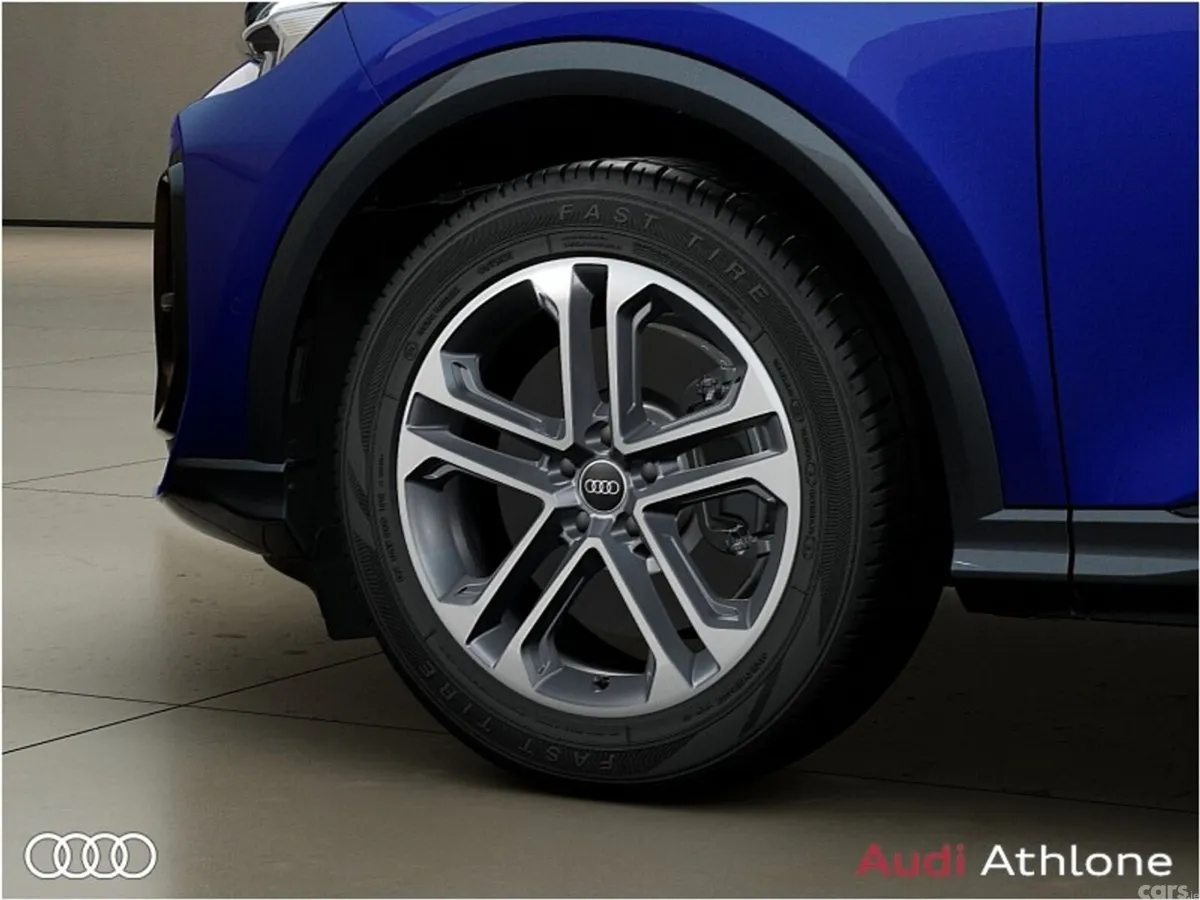 Audi Q5 SUV, Diesel Hybrid, 2027, Blue