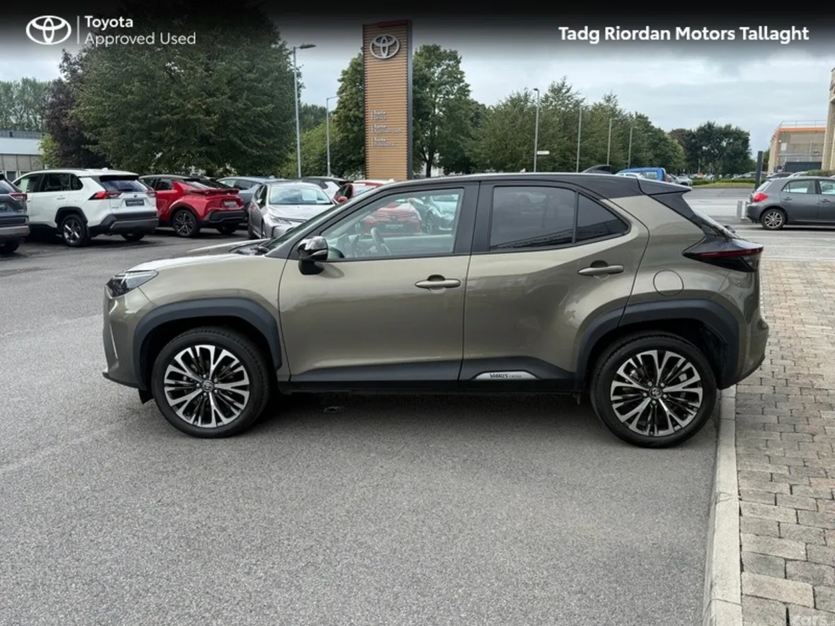 Toyota Yaris Cross Hatchback, Petrol Hybrid, 2024, Bronze