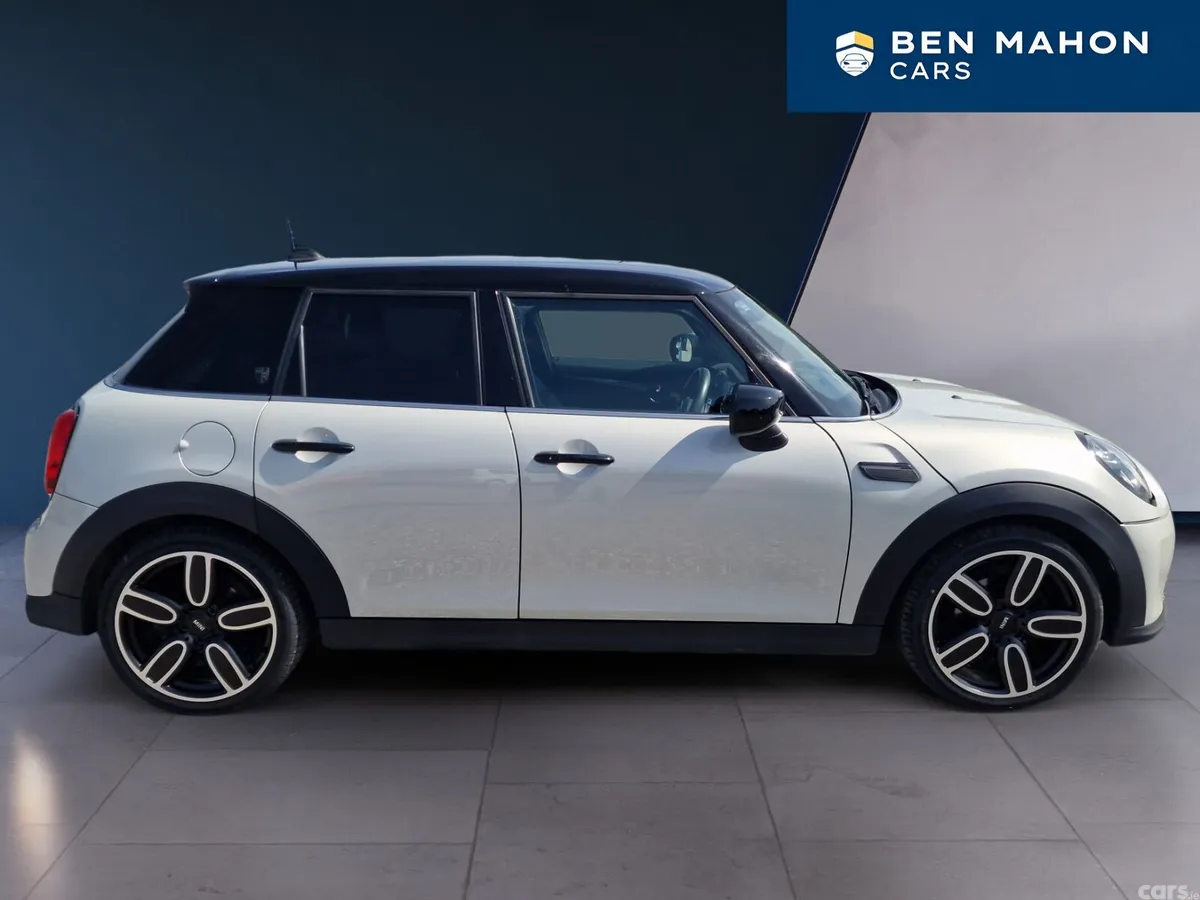 Mini Cooper Hatchback, Petrol, 2022, Silver