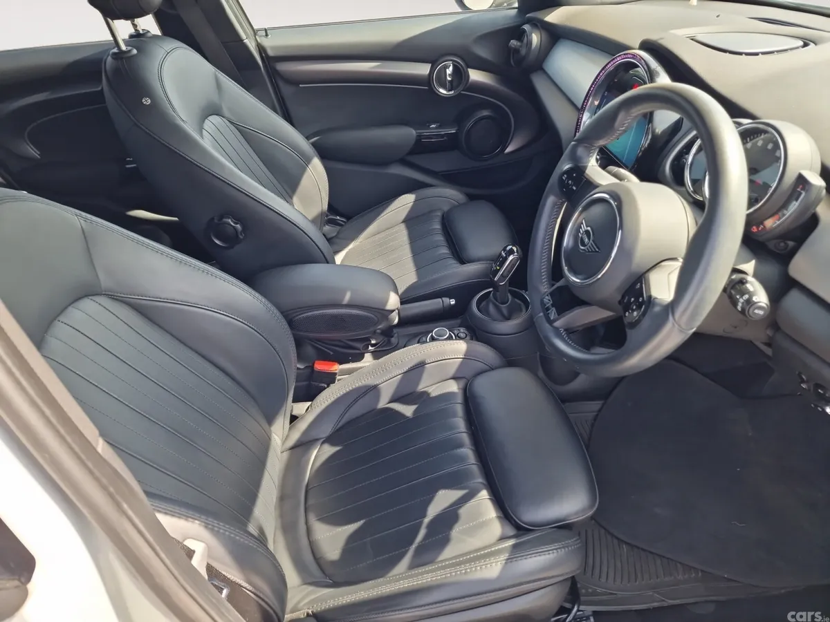 Mini Cooper Hatchback, Petrol, 2022, Silver