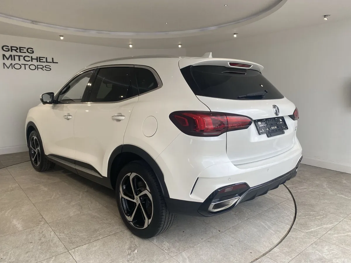 MG HS SUV, Petrol Hybrid, 2024, White