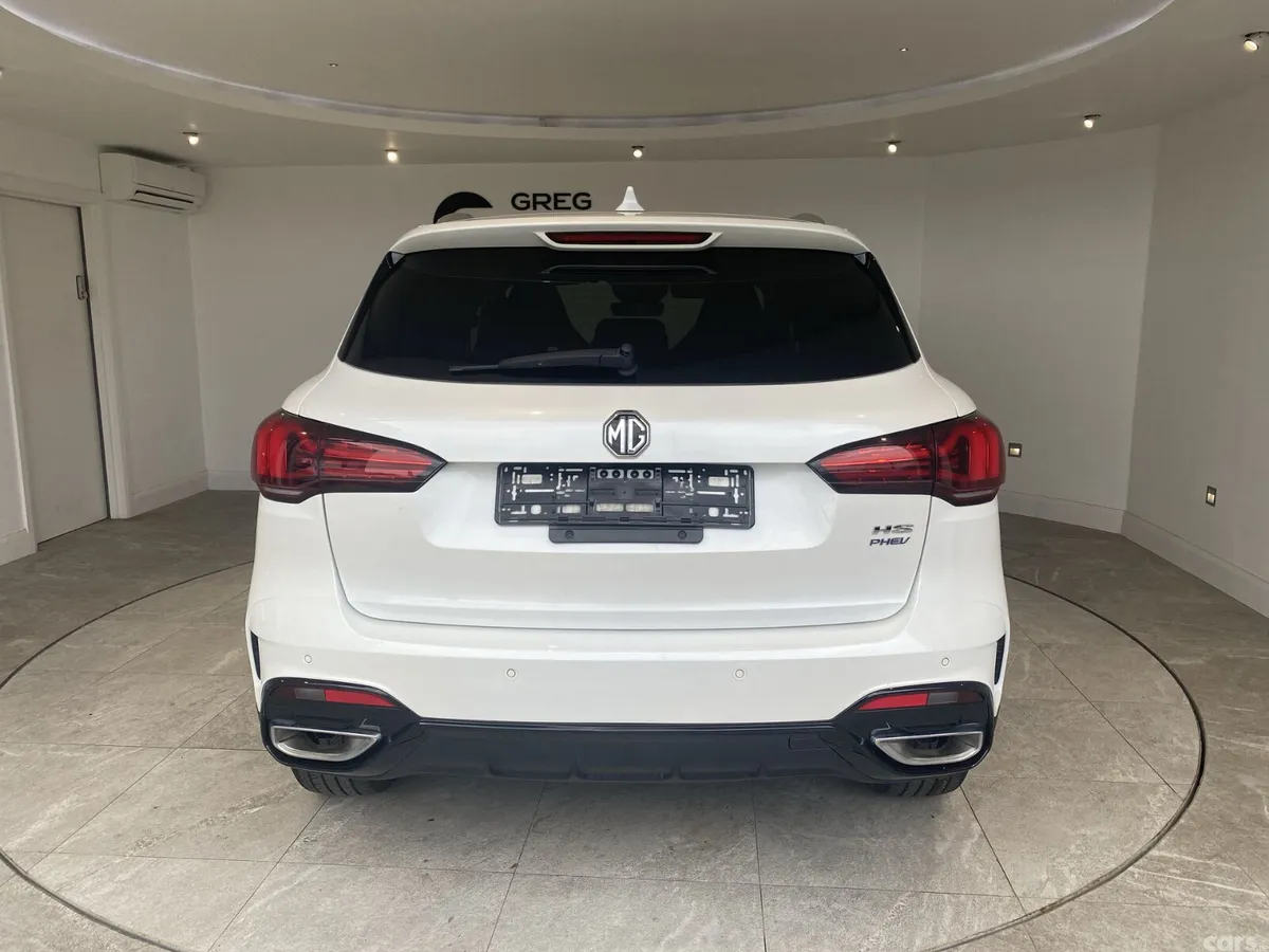 MG HS SUV, Petrol Hybrid, 2024, White